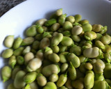 Foto del paso 1 de la receta: Habas con cebolla