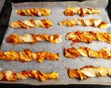 Sajtos - paradicsomos csavart snack 🍅🧅🧀 #naptar2025 recept fázis 4 fotója