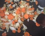 Foto del paso 11 de la receta: Solomillo Wellington Chikitiki con salsa de orejones y pasas