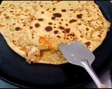 A picture of step 6 of Potato-onion Paratha.