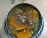 A picture of step 3 of Onion Pumpkin Pork Rib Soup.