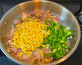 ஸ்வீட் கார்ன் புலாவ் ரெசிபி ஸ்டேப் 2 புகைப்படம்