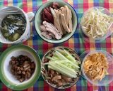 รูปขั้นตอนการทำที่ 1 ของ ปอเปี๊ยะสด(เลียนสูตรคุณ Areerat Nernnam) เปลี่ยนปูโรยหน้าด้วยหมูเห็ดหอมย้อนวัยเด็ก🧄🌶️🫚