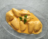 Foto del paso 5 de la receta: Pimientos de piquillo rellenos de bacalao en salsa de pimiento