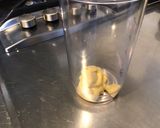 Une image de l'étape 1 de Sauce curry aux cornichons.