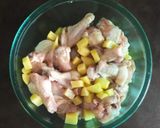 Foto del passaggio 2 della ricetta Ali di pollo con patate al forno