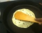 A picture of step 2 of Masala papad.