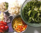 Foto langkah ke 1 dari resep Tumis Jamur Sayur Sooo Simple.