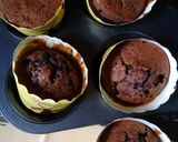 Foto langkah ke 5 dari resep Muffin Coklat.