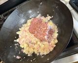 A picture of step 2 of Corned Beef Bread Pie.