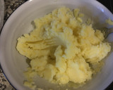 Foto del paso 6 de la receta: Pascualina con puré de papas y ensalada