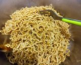 Foto langkah ke 1 dari resep Mie Goreng Telur.
