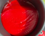 Une image de l'étape 25 de Gâteau-miroir en forme de cœur 3D, fourré à la fraise et à la mousse à la vanille.