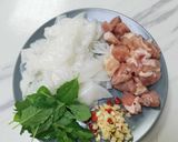 รูปขั้นตอนการทำที่ 1 ของ เส้นใหญ่ผัดกะเพราไก่