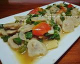 Foto langkah ke 8 dari resep Tumis Bakso Cabe Hijau.