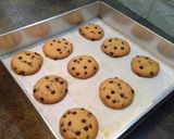 Foto langkah ke 7 dari resep Vanila Chocochip Cookies.