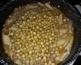 Foto del paso 4 de la receta: Guiso de Carne Picada con Arvejas