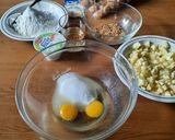 Foto del passaggio 2 della ricetta Muffin Mele e Ricotta con Crumble di Amaretti