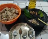Foto langkah ke 1 dari resep Ayam kuah santan.
