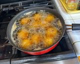 A picture of step 3 of Chicken Bola-Bola (Meatballs).