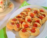 Foto langkah ke 7 dari resep Caterpillar bread.