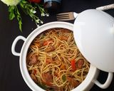 A picture of step 4 of Spaghetti Stir Fry.