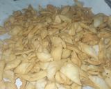 नमक पारे (Namak pare recipe in Hindi) रेसिपी चरण 3 फोटो