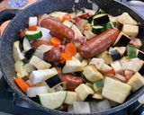 Une image de l'étape 23 de Potée aux saucisses fumées, lard et légumes.