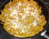 Foto del paso 5 de la receta: Fusilli de garbanzos y curcúma con salsa de cebolla y shiitakes