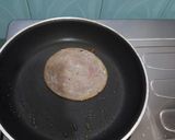Foto langkah ke 2 dari resep Egg n Smoked Sandwich.