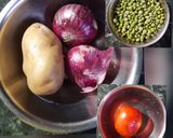 A picture of step 1 of Vegetable Masala Khichdi.
