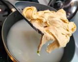經典涼拌芹菜豆包|靈魂系香油開胃菜（素）的食譜步驟4照片
