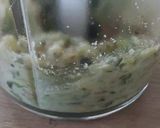 Une image de l'étape 3 de Pâtes au saumon et pesto de courgettes.