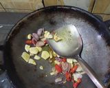 Foto langkah ke 2 dari resep Tumis cumi asin cabe gendot.