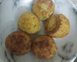 A picture of step 3 of Coconut kachori.