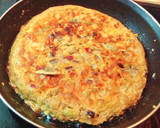 Foto del paso 7 de la receta: Tortilla de berenjena, jamón y trigueros