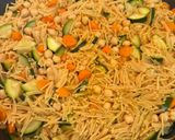 Foto del paso 4 de la receta: Fideos con calabacín, zanahoria y garbanzos
