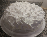 Foto del paso 9 de la receta: Tarta colibrí con frosting de plátano y merengue suizo