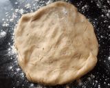 A picture of step 5 of Pork empanada.