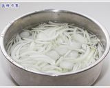 【夏天涼料理】雞肉洋蔥和風沙拉的食譜步驟2照片