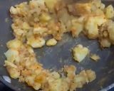 A picture of step 1 of Cheese Potato Sandwich.