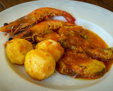Foto del paso 6 de la receta: Tintorera en salsa con langostinos