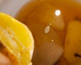 Foto langkah ke 4 dari resep Sup Buah Pear Meredakan Batuk.