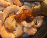Foto langkah ke 2 dari resep Udang Saus Pedas Manis.