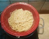 Φωτογραφία βήματος 7 της συνταγής Spaghetti με τόνο, λιαστή ντομάτα και σάλτσα αβοκάντο