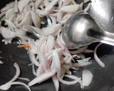 A picture of step 2 of Tandoori roti wrap.