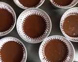 Foto langkah ke 7 dari resep Bolu kukus coklat gluten free.