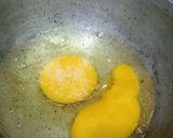 A picture of step 3 of Egg burger.