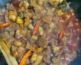 Foto langkah ke 5 dari resep Oseng mercon pedas (sandung lamur).