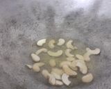 A picture of step 3 of Onion upma.